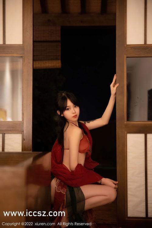 国产美女一级坐爱在线,揭秘网络直播的激情与争议