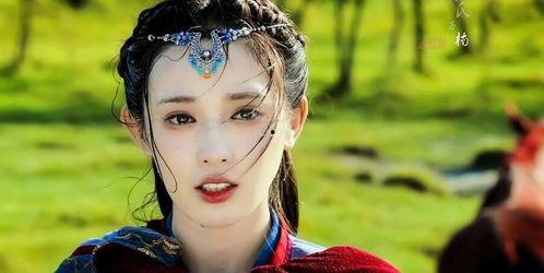 国产红衣小君在线播放,带你领略奇幻冒险之旅